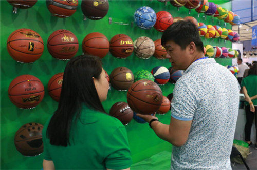 祝贺雨林参展4月教育“两会”圆满成功